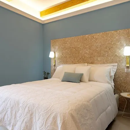 Pensionat La Via And Terrace Olbia