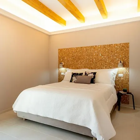 La Via And Terrace 3*