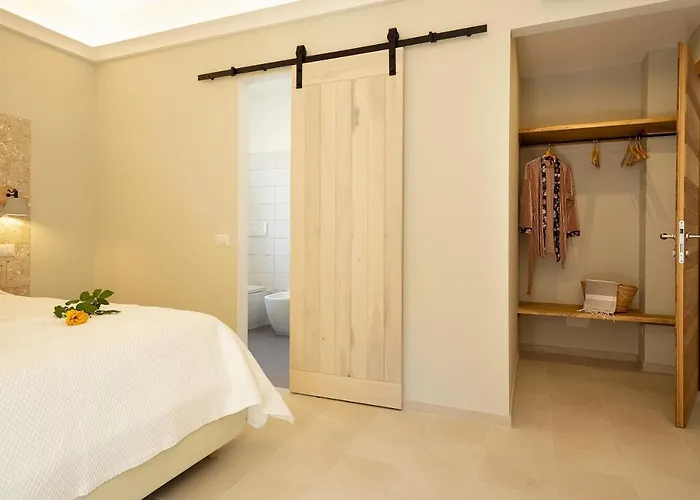 La Via And Terrace Casa de hóspedes Olbia