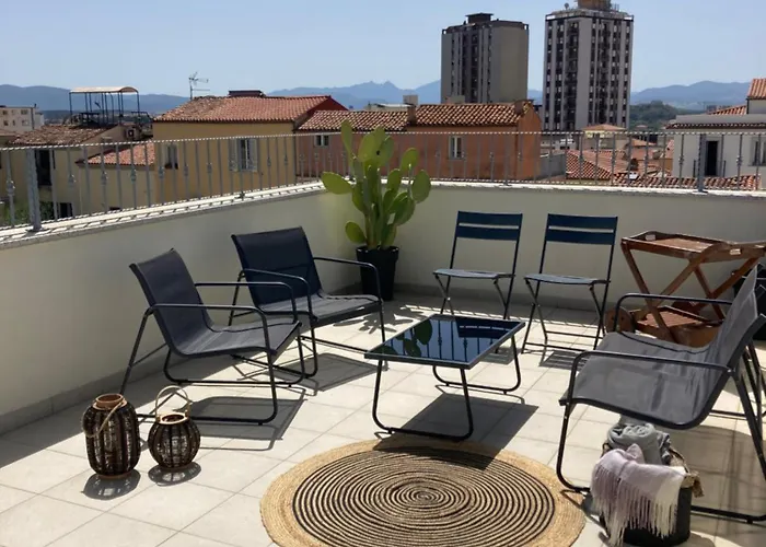 La Via And Terrace Pensjonat Olbia